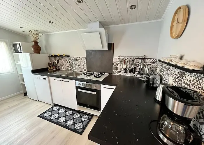 Meysouet-maison Refaite A Neuf Velo Bourg *