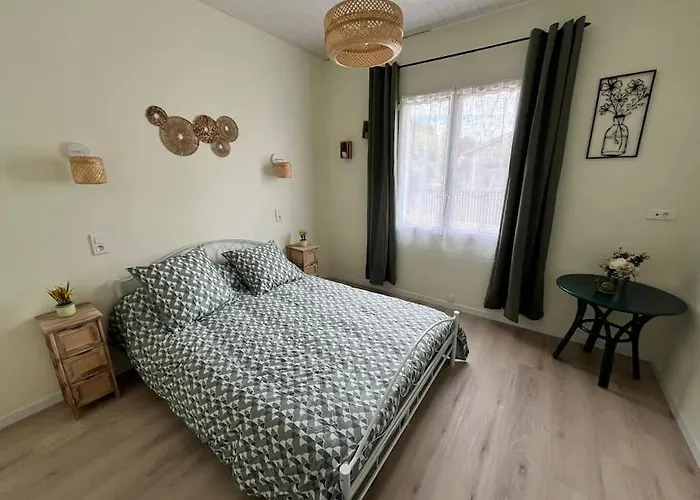 Meysouet-maison Refaite A Neuf Velo Bourg 펜션